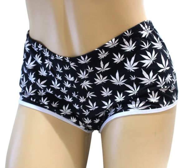 Short Cannabis Preto e Branco